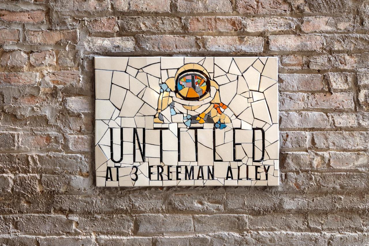Untitled At 3 Freeman Alley Ню Йорк Екстериор снимка